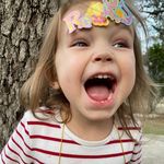 Cora Preston - @coraives - Instagram