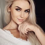 Cora Robin - @corarobin86 - Instagram