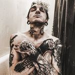 Corey Mathews - @wtfcorey - Instagram