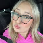 corinne tucker - @corinnetuckerr - Instagram