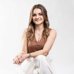Dra. Corina Castro Parra - @dra.corina.castro - Instagram