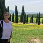 Corinne Baker - @szemtrs.123 - Instagram
