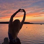 Corinne - @corinnedunn19 - Instagram