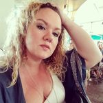 Cornelia Oliver - @insearchofbeautiful - Instagram