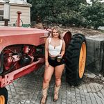 Courtney Phillips - @court_2097 - Instagram