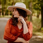 Cortney Queen - @cortney.queen - Instagram