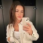 Courtney Richards - @crichards95 - Instagram
