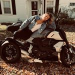 Cortney Sullivan - @snickerdoodle_piebald - Instagram