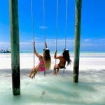 Lori + Corrie - @locolife365 - Instagram