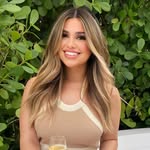 Corinne McNichols - @champagnecorinne - Instagram