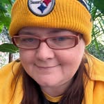 Courtney Comstock - @lookitslucycat - Instagram