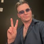 Craig Kendall - @anglosouthafrican - Instagram
