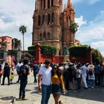 Cristopher Meeraz - @cristopher_meraaz - Instagram