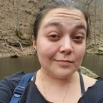 Crystal Barrett - @crystal.ceberino.5 - Instagram