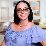 Crystal Combs Sells Homes - @crystalcombssellshomes - Instagram