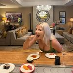 Crystalle - @crystallecox - Instagram