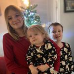 Crystal McAlpine - @crystal.mcalpine35 - Instagram
