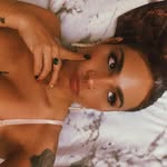 Crystal Suarez - @xoxo__crys - Instagram