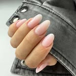 @crystaltouchnails - Instagram