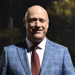 Kurt Schneider - @duchesne_principal - Instagram