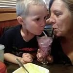 cyndi thomas - @cyndi7577 - Instagram