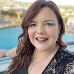 Cyndi White - @iluvwineandtravel - Instagram