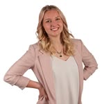 Cynthia “cici” of EXIT Professional Real Estate - @cynthia.real.estate - Instagram