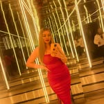 Cynthia Tobar - @cynthia.castre - Instagram