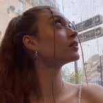 Daisy Alanis - @daisyalaniski - Instagram