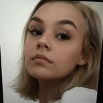 Daisy Baker - @daisy.baker122 - Instagram