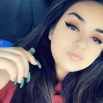 Daisy Becerra - @daisy420flower - Instagram