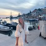 Daisy Booth - Facebook