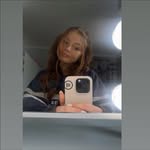 Daisy Burke - @daisyburke11 - Instagram