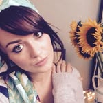Daisy Burns - @daisyburnsdoesart - Instagram
