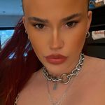 𝔇𝔞𝔦𝔰𝔶 🦇 - @daisy_burrin - Instagram