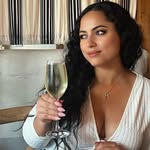 Daisy Delgado - @gradelare - Instagram