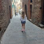 Daisy o Driccoll - @daisy_odriscoll - Instagram