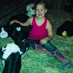 Daisy Dyer - @daisydyer727 - Instagram