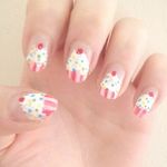 @seasonaldaisynails - Instagram