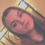 Daisy Ellis - @diz_bee11 - Instagram
