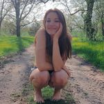 Daisy Ewing - @dezanator3000 - Instagram