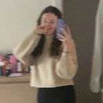 Daisy Hills - @daisy.hills.08 - Instagram
