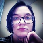 Daisy Keeling - @basiccbeach457 - Instagram