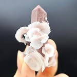 @daisy.minerals - Instagram