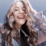 Özge   Gürel - @daisyozgegurel - Instagram