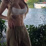 Daisy Peacock - @daisypeacock26 - Instagram