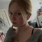 Daisy Saunders - @daisymae.sx - Instagram