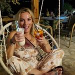 Daisy Hartog-Stout - @daisy_stout80 - Instagram