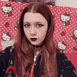 Daisy wells - @daisyweir78 - Instagram