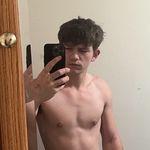Dakota Fleming - @dksmoksum - Instagram